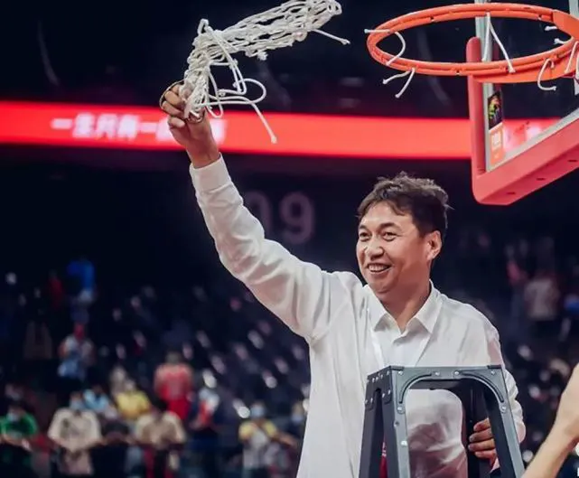 为什么篮球教练的经验很重要_0